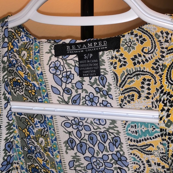 Patterned shawl/swim cover - Picture 4 of 5